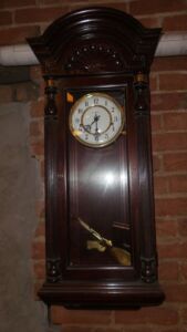 antique-clock-be