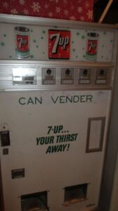 vintage-soda-machine-be