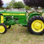1958_JohnDeere_320