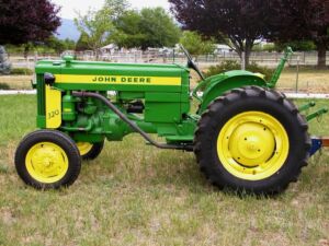 1958_JohnDeere_320
