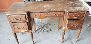 old_desk_2_20