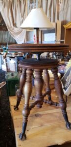 piano_stool_5_2022