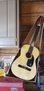 vintage_guitar_7_22