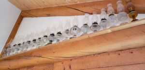 Antique_oil_lamps_5_7_22