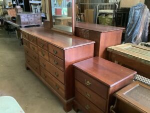 Dresser_set_0623