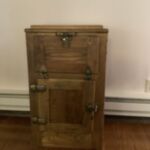 Antique_refrigerator_23