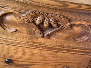 Carved_oak_23