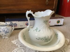 Pitcher_bowl_23