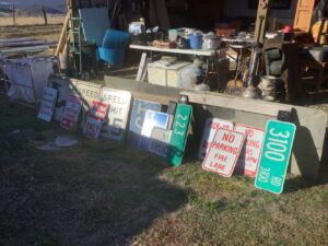 Vintage_road_signs_1224
