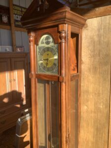 Grandfather_clock_12_24