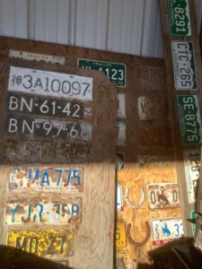 Antique_license_plates_12_24