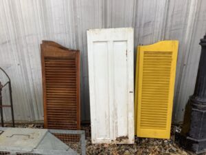 old_shutters_3_25