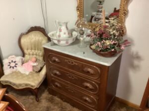 Dresser_marble_top_3_25