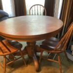 Oak_round_table_9_24
