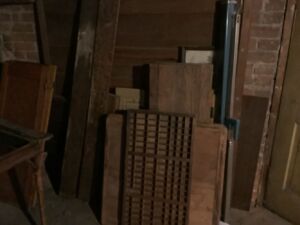 Antique_headboard_10_24