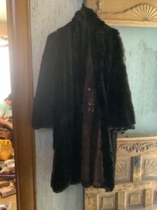 Vintage_fur_coat_24