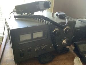 Ham_radios_11_24