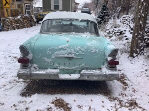 Pontiac_Chieftian_rear