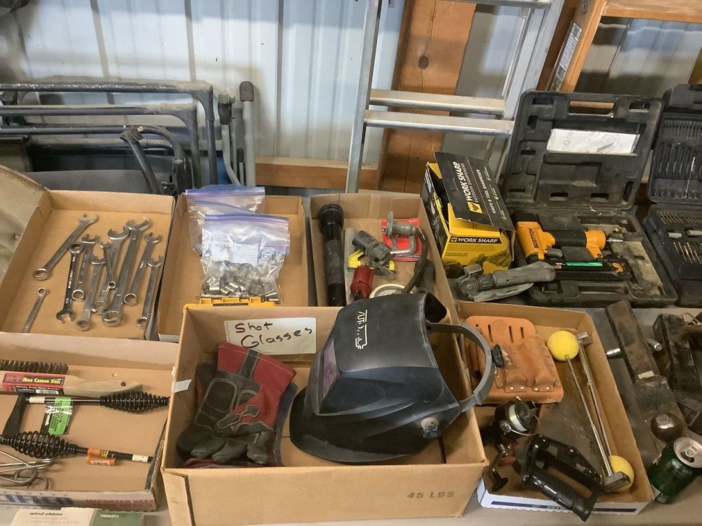 Assorted_tools_4_26