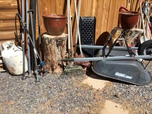 Lawn_tools_9_26