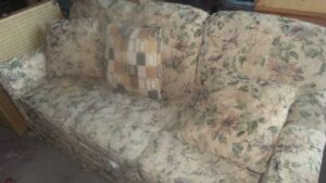 loveseat.9.18