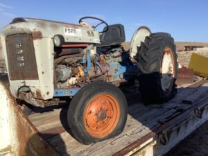 Ford_9N_tractor_4_25