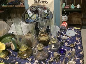Hurricane_lamps_12_25