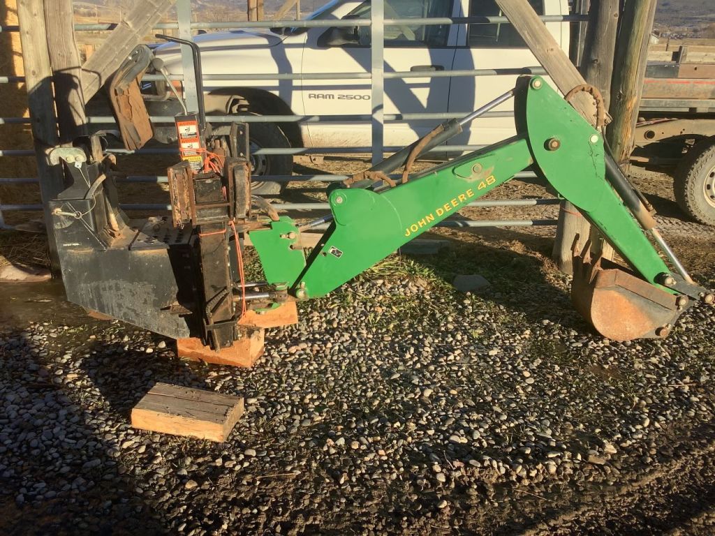 John_Deere_backhoe_attachment_26