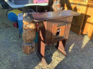 Phone_table_3_26