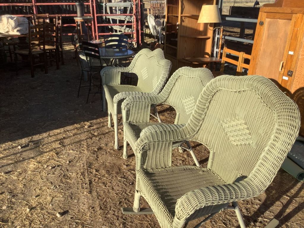 Wicker_furniture_3_26