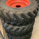 Bobcat_tires_5_26