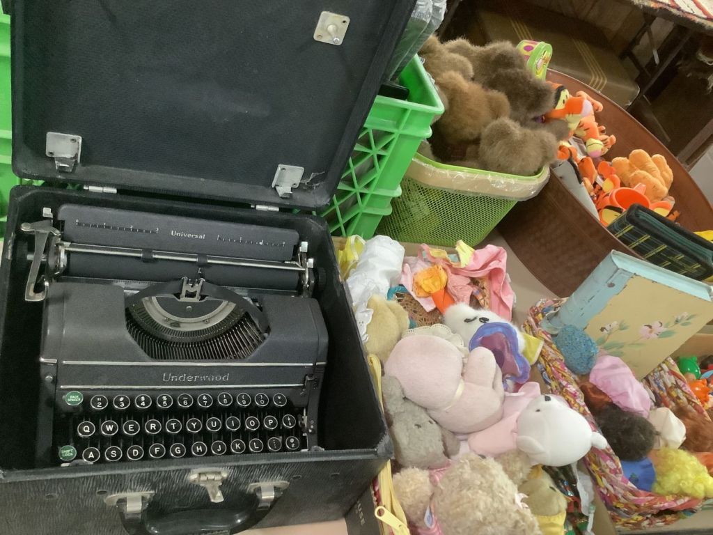 Underwood_typewriter_7_26