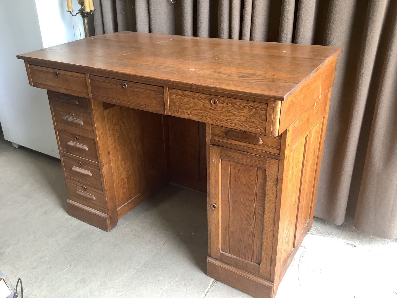 RR__desk_7_26