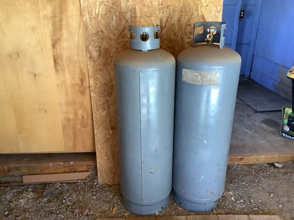 Propane_bottles-9_26