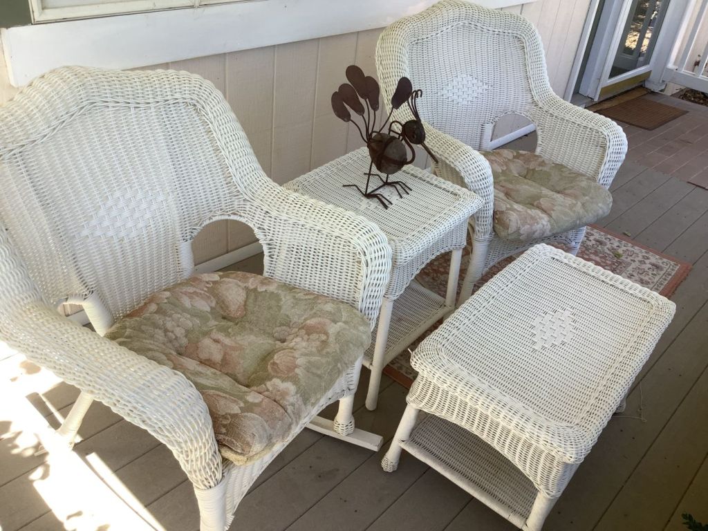 Wicker_rockers_9_26