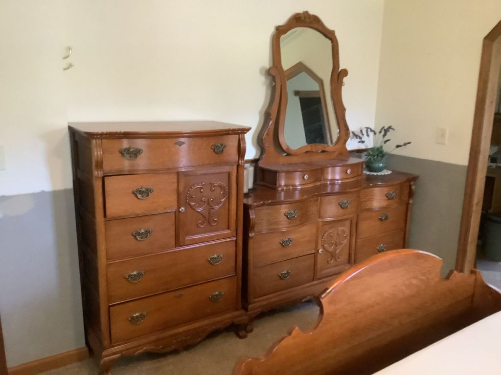 Matching_bedroom_set_9_26